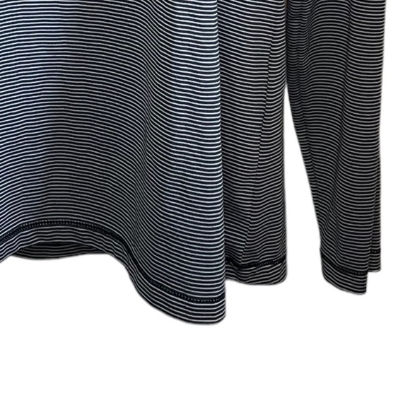 Under Armour Women's Microstripe 1/4 Zip long sleeve shirt pullover - Picture 4 of 12